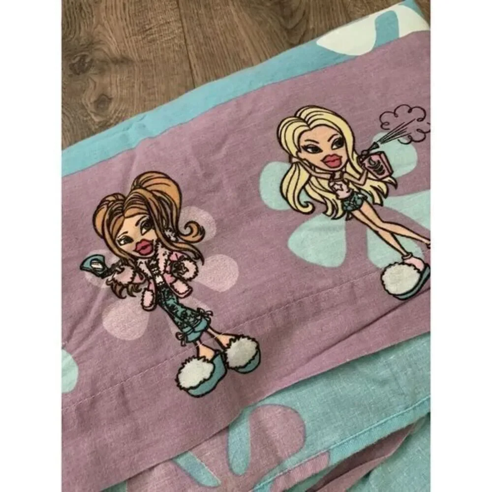 Bratz Doll Twin Flat Sheet Flower Power Blue Purple Vintage Y2K‎